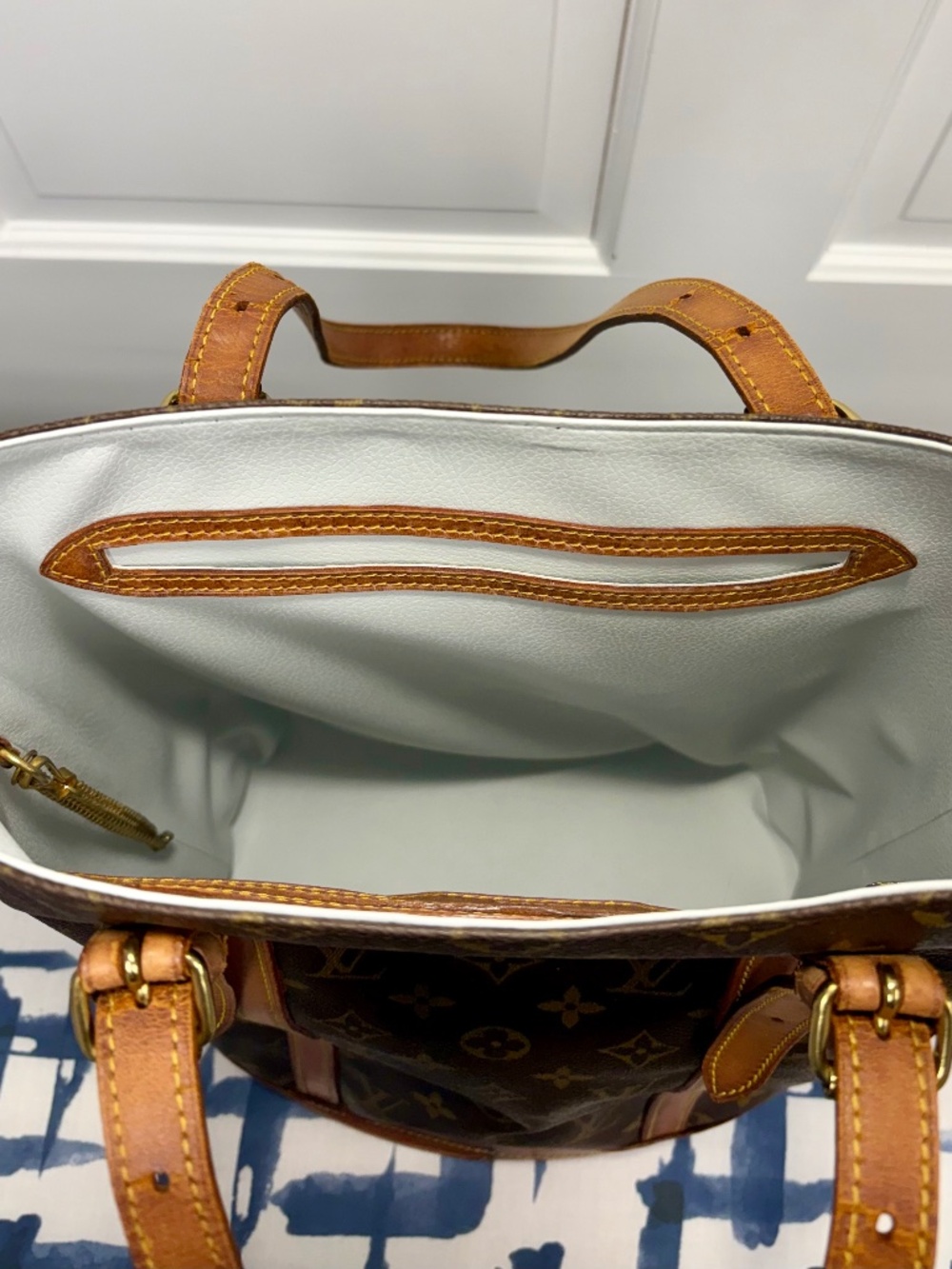 Vintage 90’s Louis Vuitton Bucket Bag Monogram Canvas—NEW INTERIOR - Picture 14 of 14